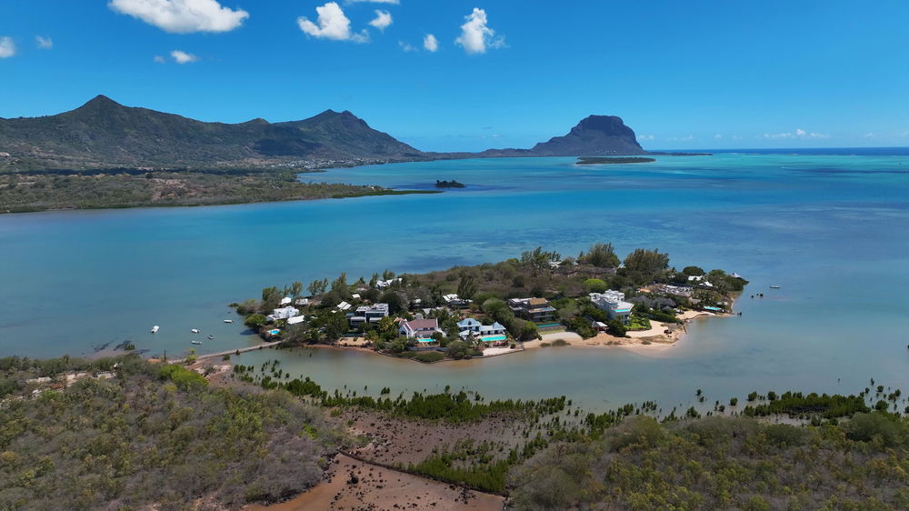 Îlot Fortier: Luxury Waterfront Residences 3439723893