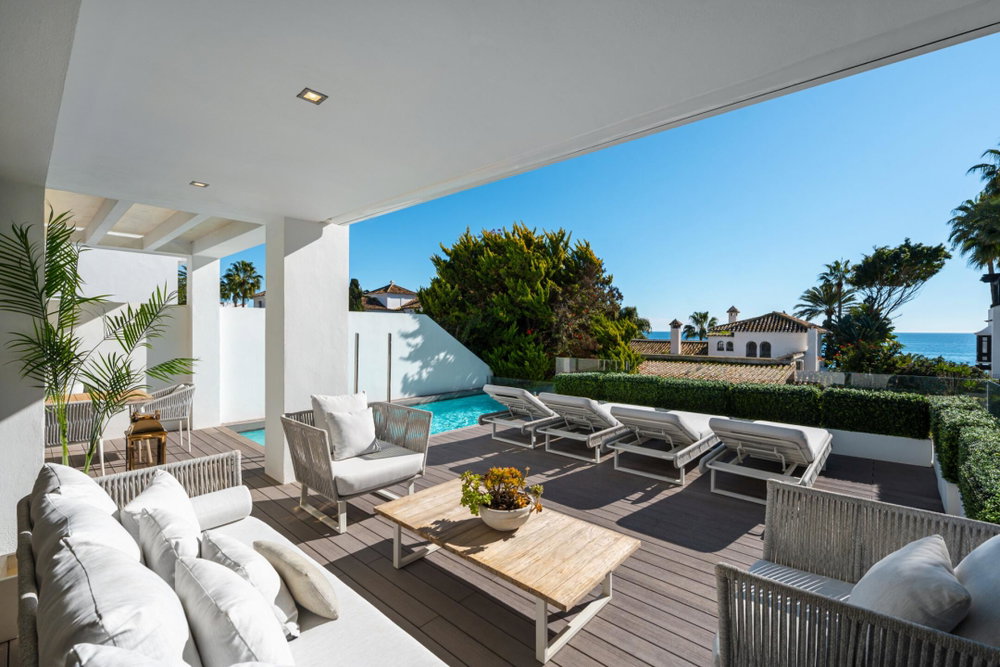 Sea-view villa for sale in Marbella Golden Mile, Marbella | Magna 6 3490546029