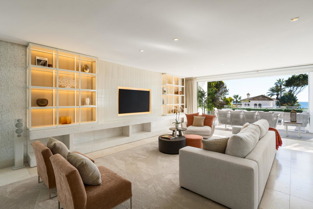 Sea-view villa for sale in Marbella Golden Mile, Marbella | Magna 6 3490546029
