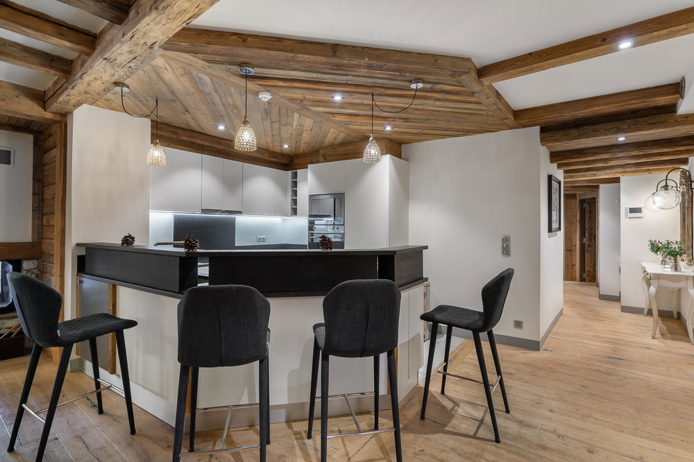 Exceptional 4-Bedroom Apartment in Val d’Isère – Central Location, Ski Slope Views & Private Sauna 3554480785