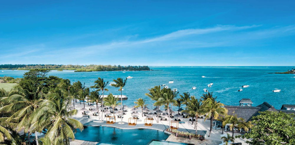 Villa Sunrise: 2,252 m² property with lagoon views and swimming pool in Beau Champ 3561454106