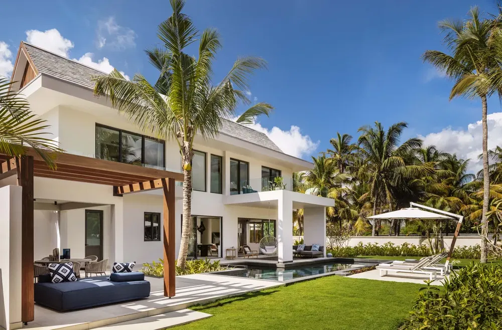 For sale: 6-bedroom beachfront villa in Mauritius 3576289678