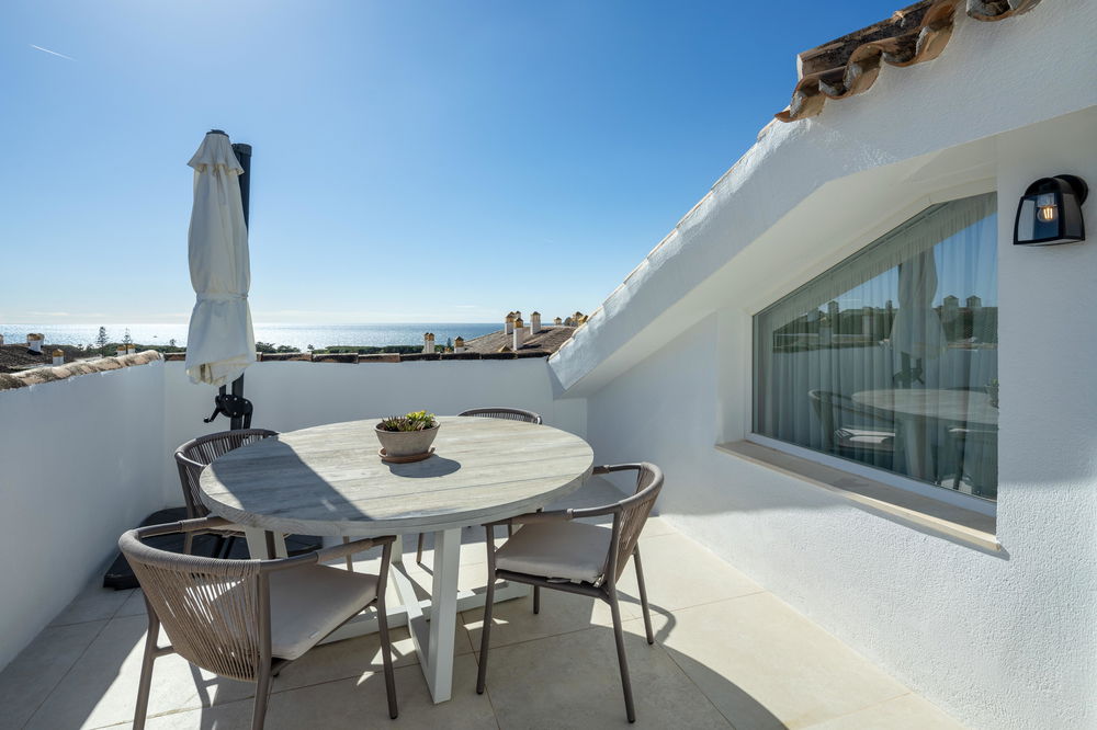 Penthouse duplex in Marbella with contemporary design and breathtaking views – Spain 3589233364