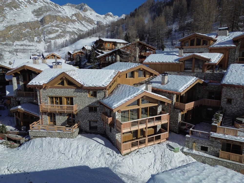 Exceptional Apartment in Val-d’Isère – Refinement, Panoramic View and Optimal Comfort in the Alps 3610395969