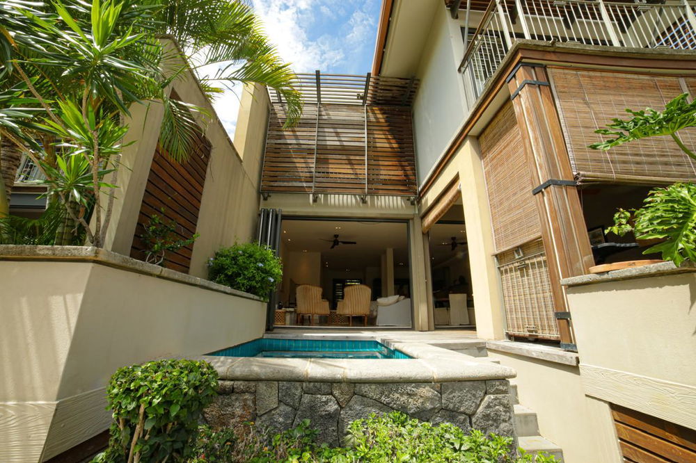Elegance and Prestige: Exceptional Duplex with Panoramic View in West Mauritius 3661319970