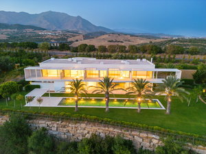 Golfside Villa 10: Frontline villa for sale in Finca Cortesin, Marbella 3681940630