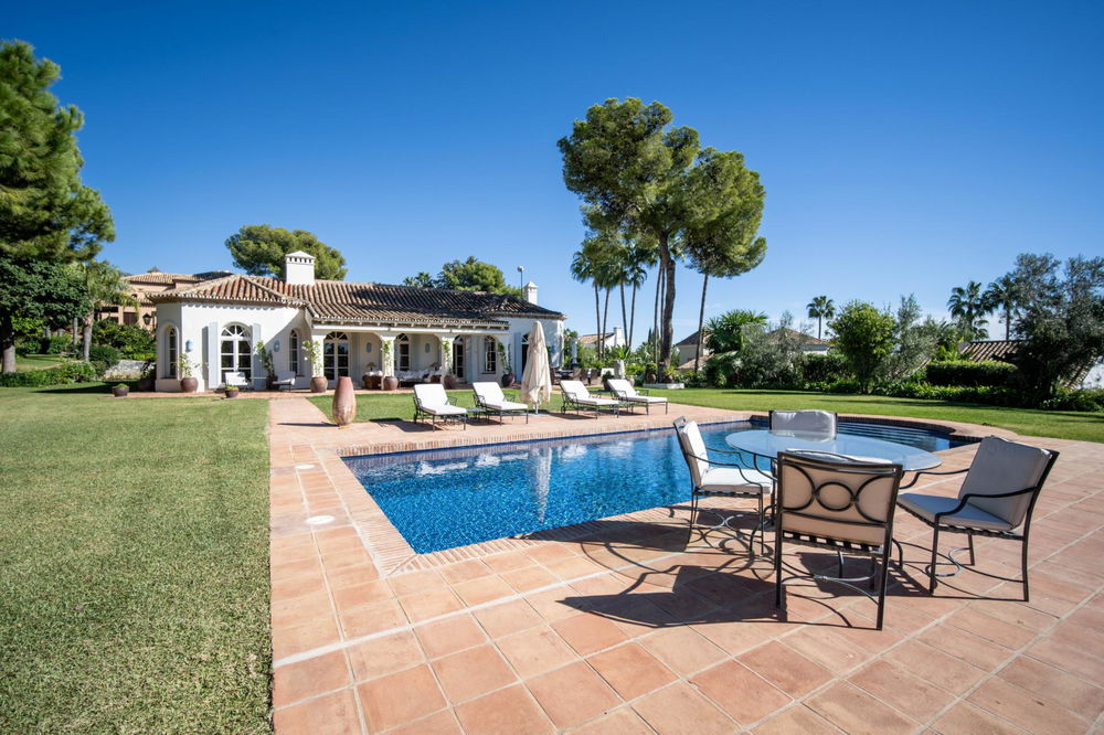 Villa in Marbella, Marbella Golden Mile – 5 bed – EUR 13.80M 3748063446