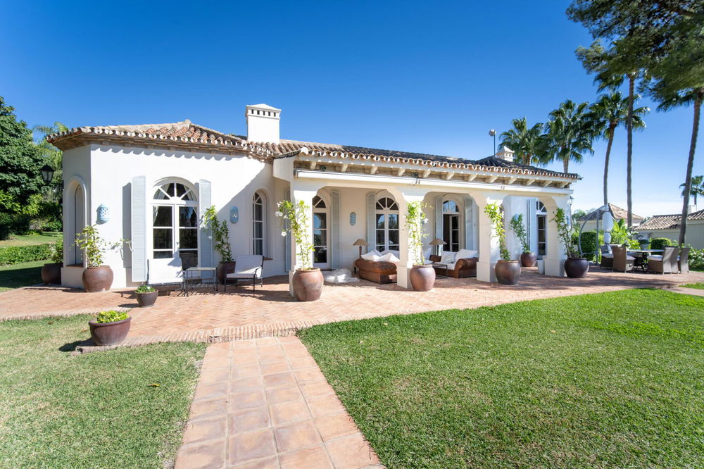 Villa in Marbella, Marbella Golden Mile – 5 bed – EUR 13.80M 3748063446