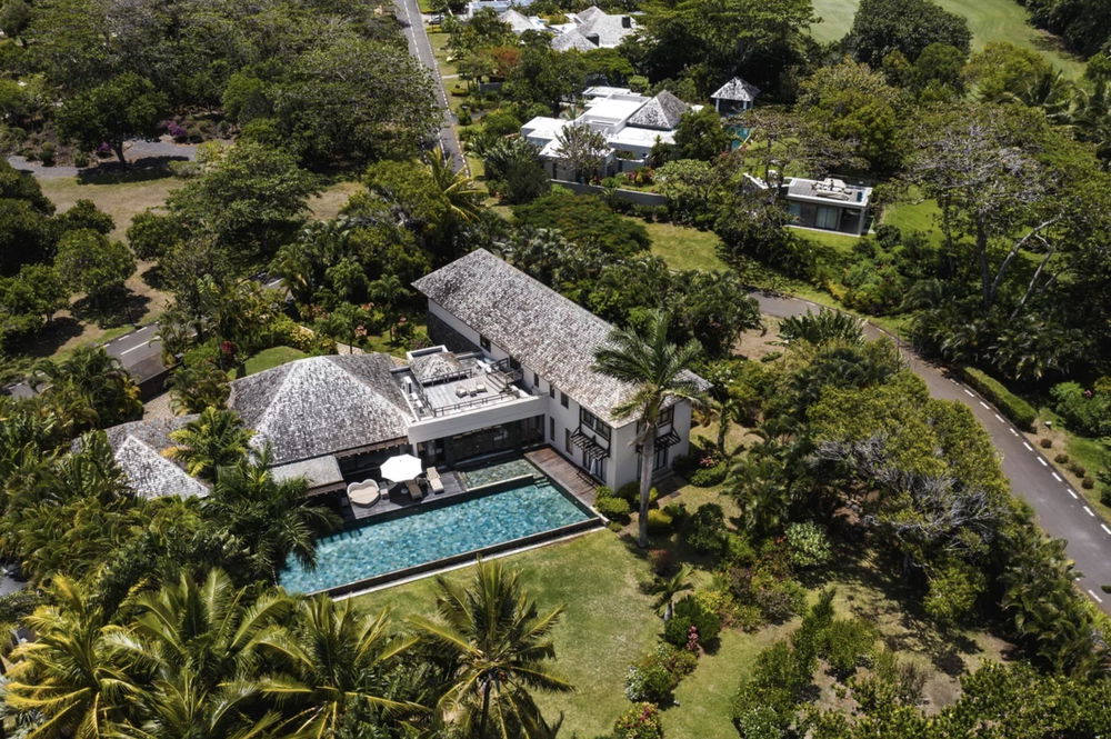 Exceptional Villa in Anahita, with a breathtaking view of the golf course and the ocean 3833383789