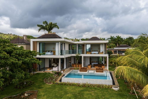 Villa Aurantium – Prestigious Residence with Exceptional Living Spaces and Private Pool 3862290195