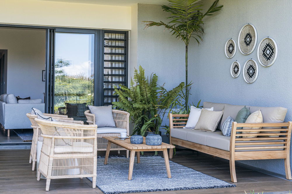 Luxury Apartment for Sale in Saint Antoine – Ocean View, Pool & Private Jetty Access 387225008