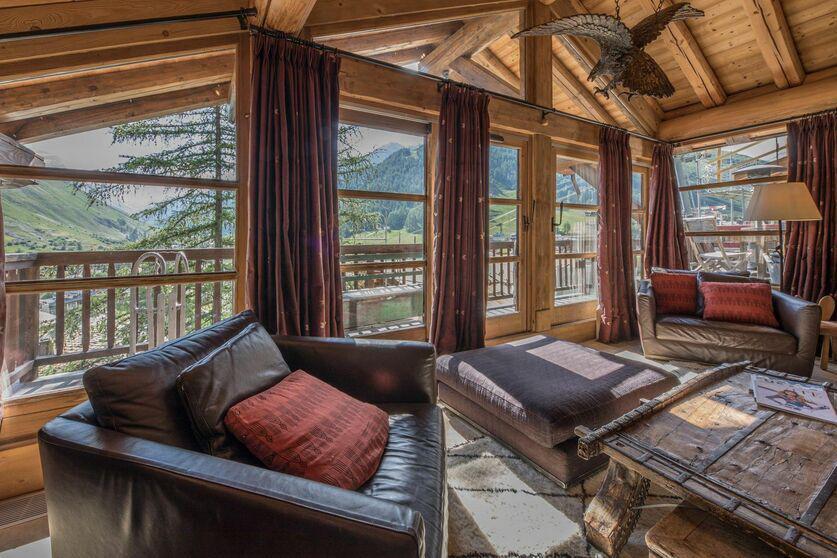 Exceptional chalet in Carats, Val d’Isère: mountain luxury and panoramic views 389118729