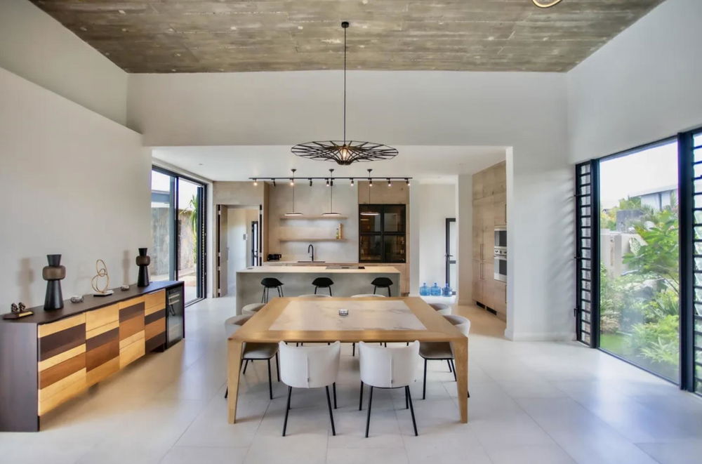 Contemporary Luxury Haven at Anahita Golf & Spa Resort 3988344761