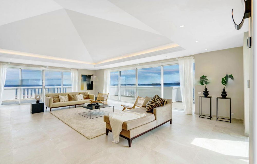 Invest in a luxury penthouse with sea view in Cannes, France 4007061654