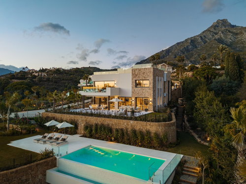 Sea-view villa for sale in Marbella Golden Mile, Marbella | Villa Harmony 4025163998