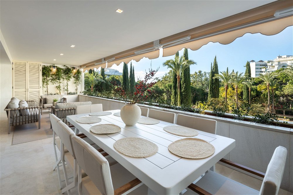 Own this urban oasis: luxury flat with garden views at Don Gonzalo 3 4053707812