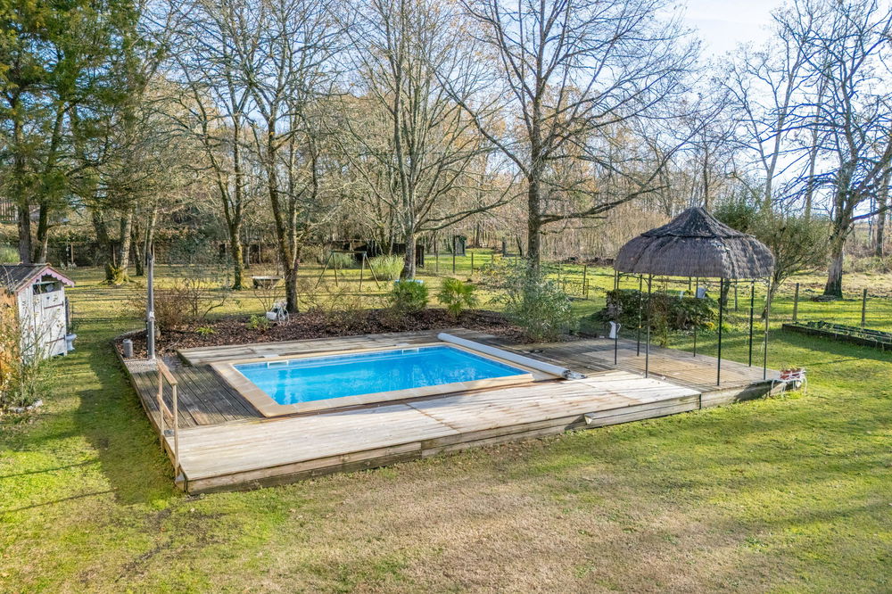 Stone Property in Guillos – 200 m² House on 1 Hectare with Pool, Workshops and Tobacco Dryer – 30 Minutes from Bordeaux 4063430894