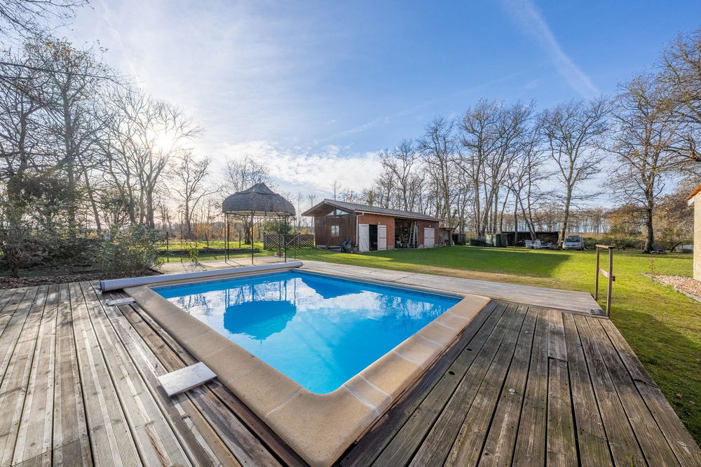 Stone Property in Guillos – 200 m² House on 1 Hectare with Pool, Workshops and Tobacco Dryer – 30 Minutes from Bordeaux 4063430894