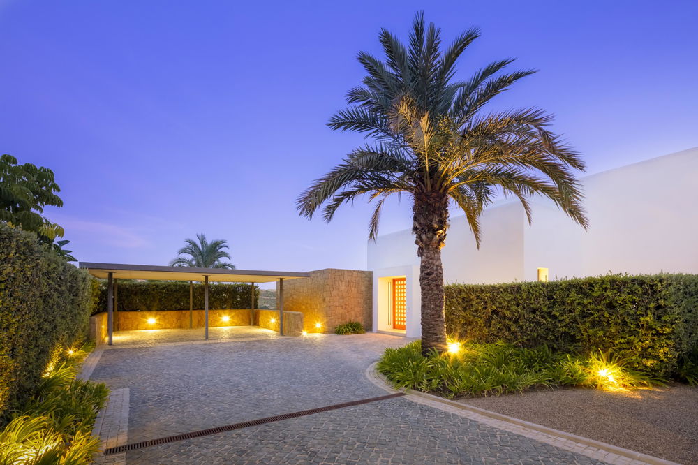 For sale: luxury Mediterranean villa with top-of-the-range amenities 4065513744