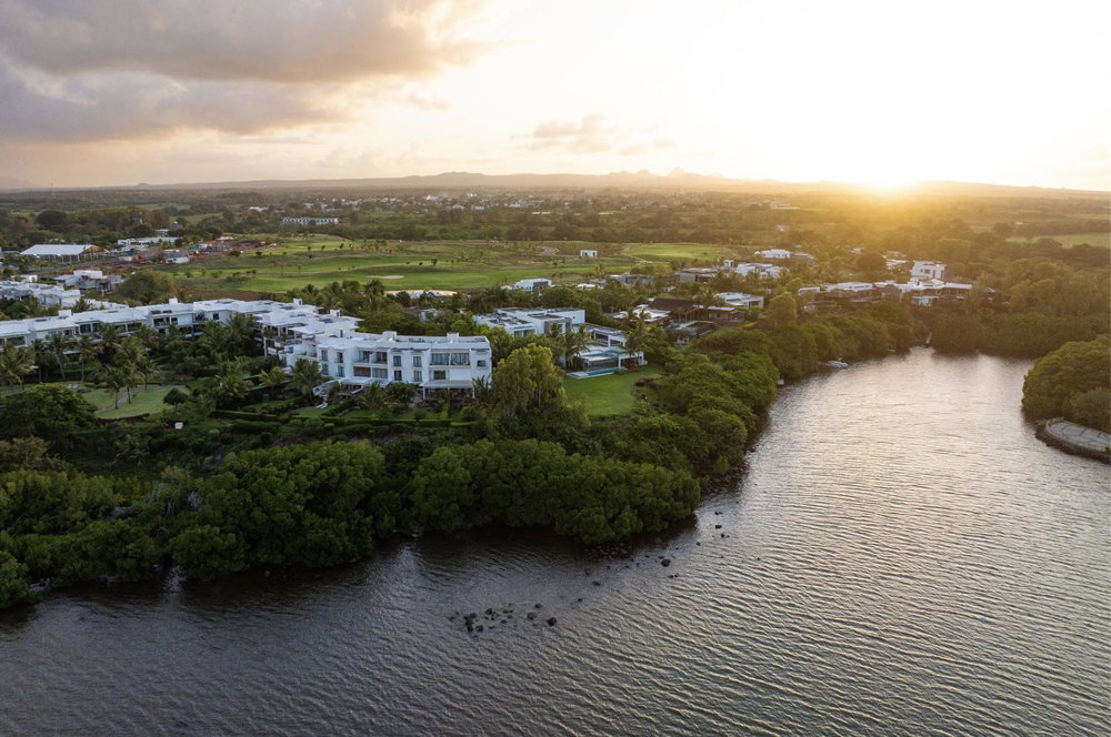 Elegant Townhouses in Azuri – Premium Living on Mauritius’ North-East Coast 4104105532