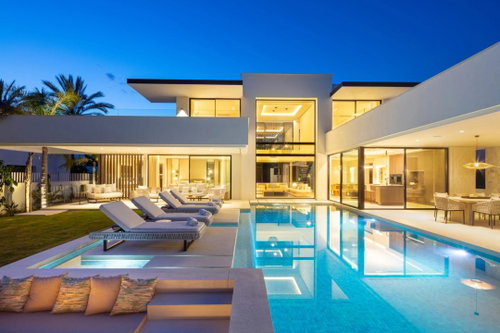 Panoramic villa for sale in Nueva Andalucia, Marbella | Villa Sirius 4128984913