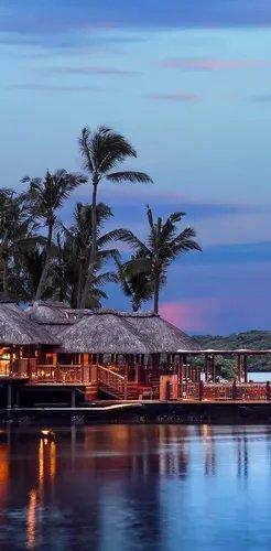 Luxury villa for sale in Belle Mare, Mauritius with direct access to the beach 4168640304