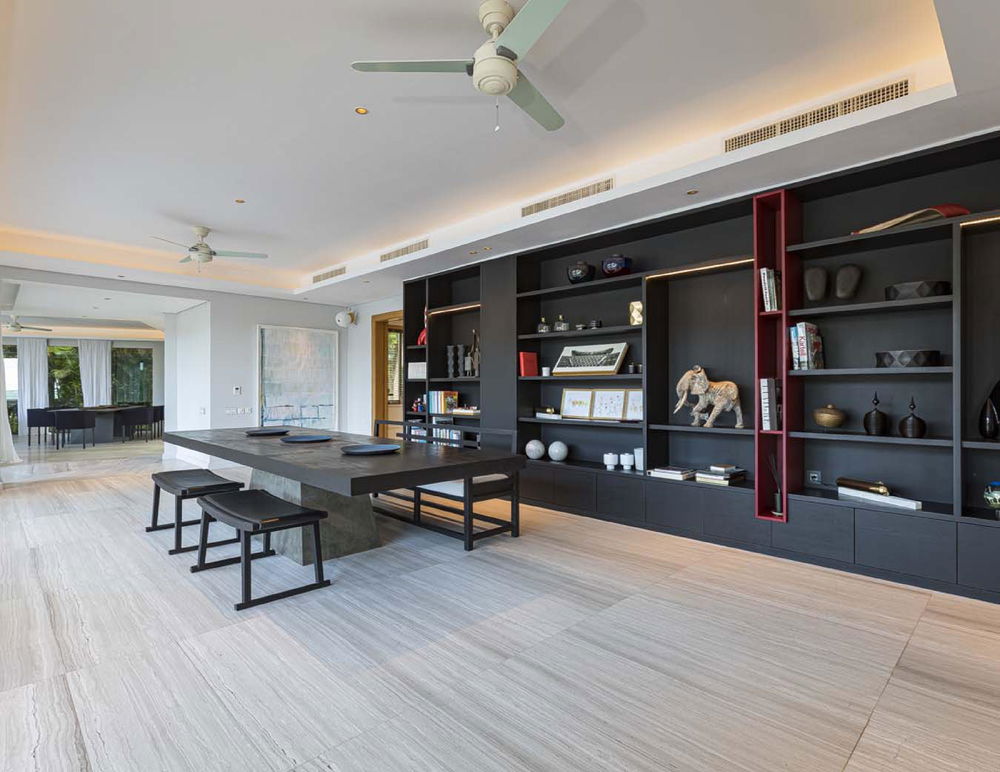 Invest in this superb luxury villa with golf and sea views in eastern Mauritius 4224901094