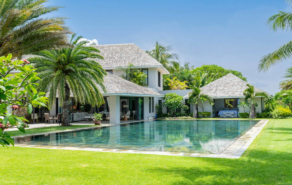 Magnificent villa with sea and golf views for sale at Anahita Golf Resort, Mauritius 4257079319