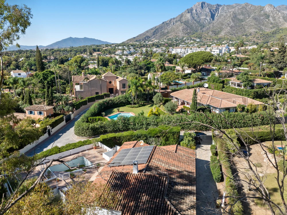 Beachside villa for sale in Marbella, Marbella | La Merced 16 4281543568