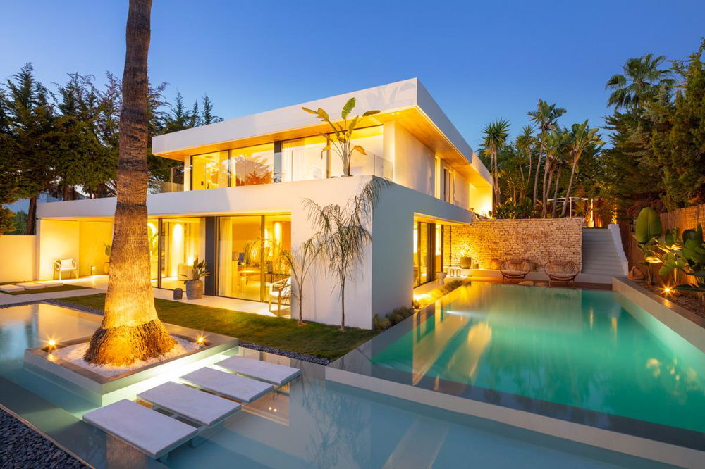 Luxury 4-bedroom villa with pool | Marbella 446253162