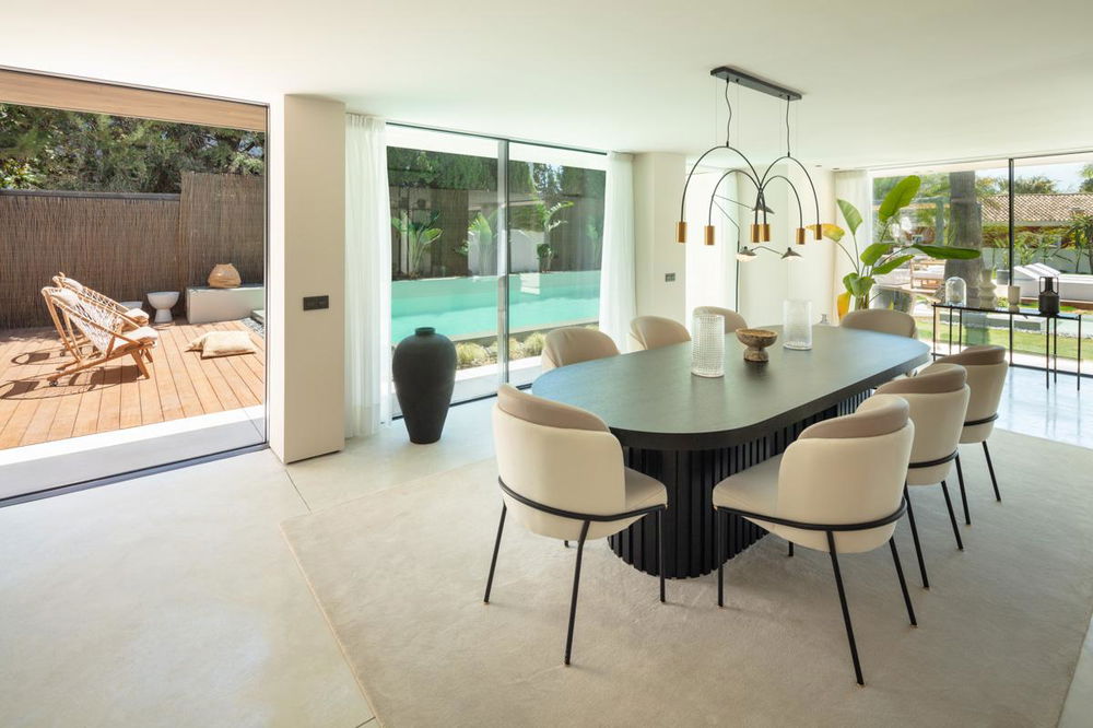 Luxury 4-bedroom villa with pool | Marbella 446253162