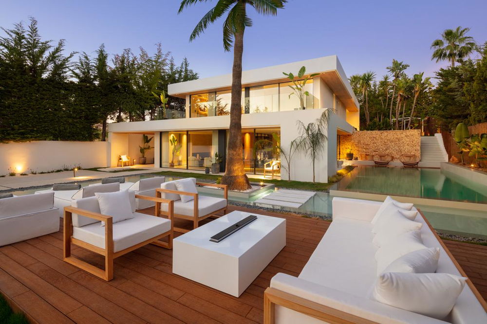 Luxury 4-bedroom villa with pool | Marbella 446253162