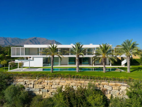 Frontline golf villa for sale in Casares del Sol – Casares Golf, Casares | Golfside Villa 10 448195371