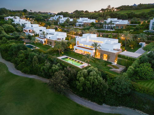 Finca Cortesin – Green 10, Villa 12: A Captivating Golfside Sanctuary of Modern Elegance 464964358