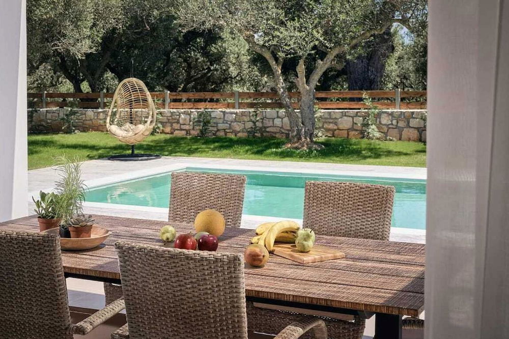 For sale: Exceptional villas 300m from the beach 54822160