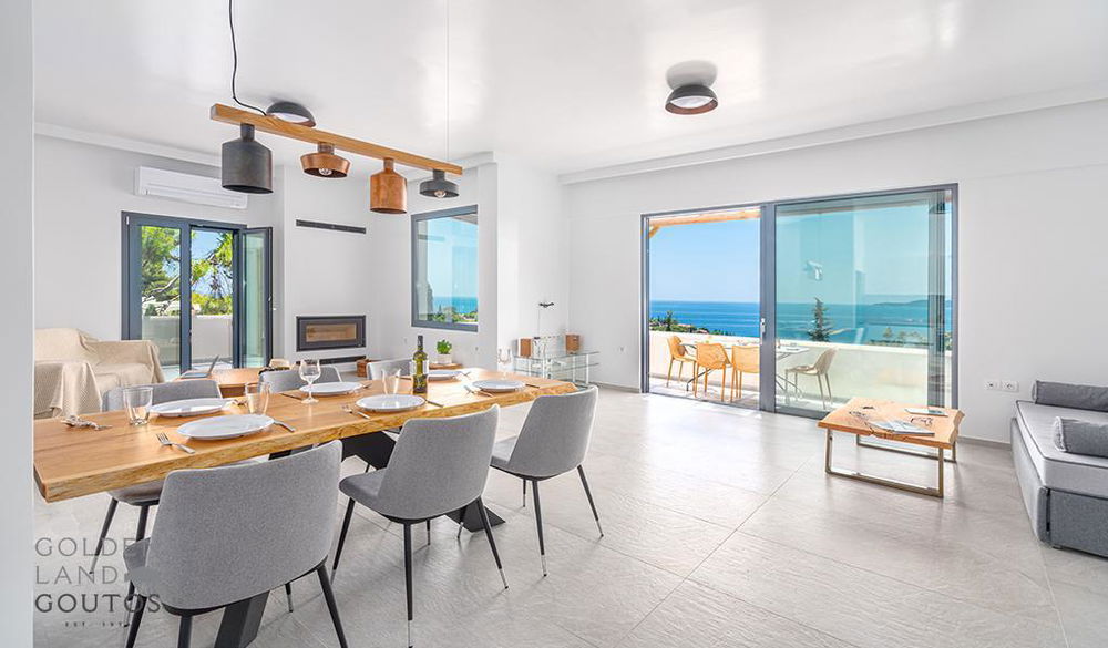 Traditional house with panoramic views, swimming pool and possibility 559332202