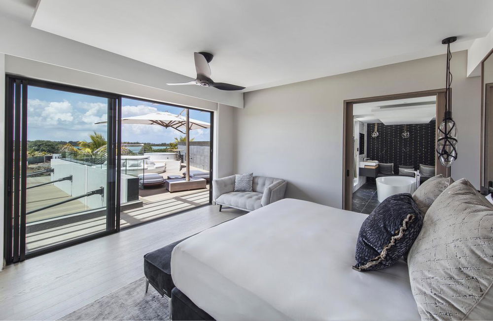 Discover this splendid luxury villa on the Anahita estate 604081451