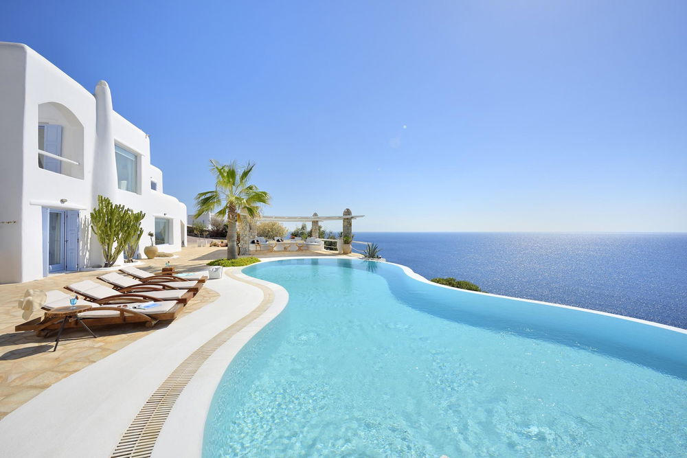 Mykonos – Agios Lazaros : A Unique Villa Combining Luxury, Serenity and Exclusive Sea Access 697245006