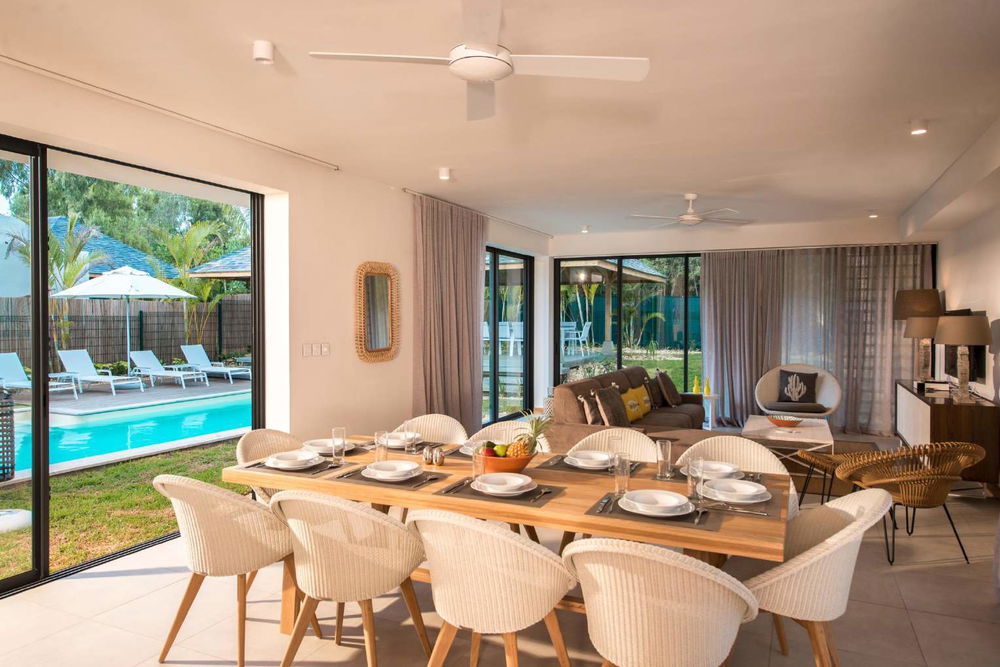 For Sale: Luxury 3-Bedroom Villa with Private Pool in Rivière Noire, Mauritius 699191697