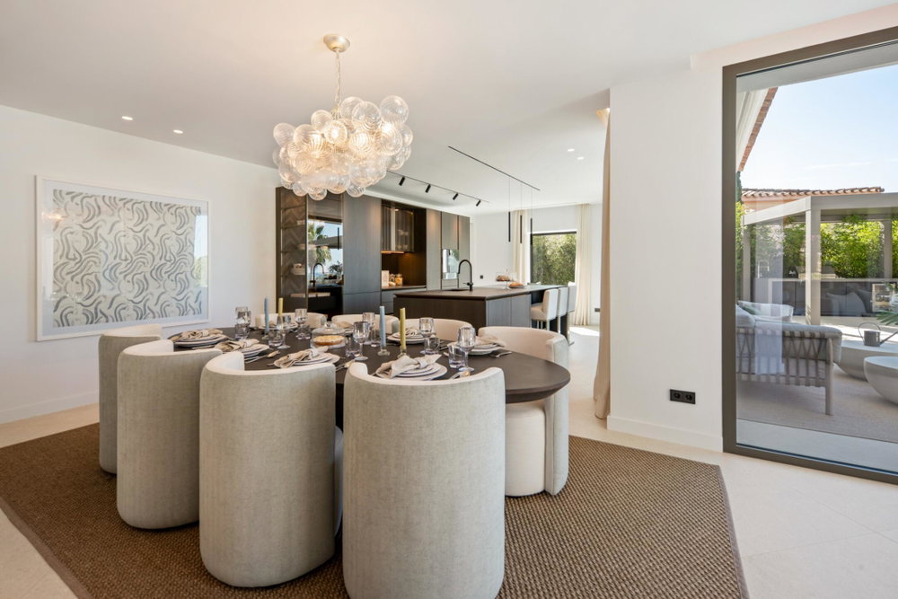 Sea-view villa for sale in El Herrojo, Benahavis | Casa Calma 72435726