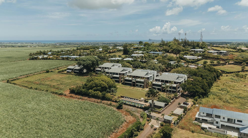 Buy a Magnificent Penthouse with Infinity Pool in Northern Mauritius – Belle Vue Harel 751011965