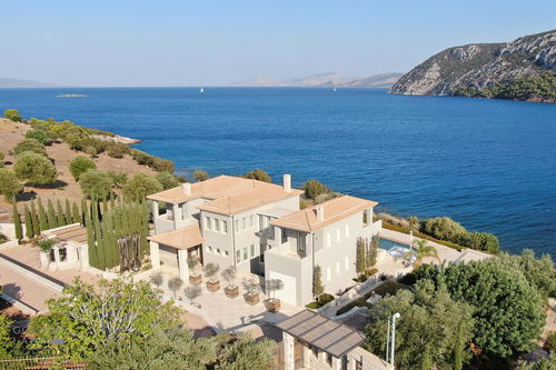 Luxury seafront villa in Porto Heli – Panoramic views, beachfront access & mediterranean elegance 775382636
