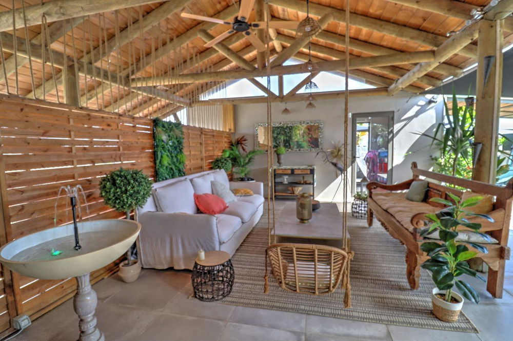 Exceptional Penthouse in Trou aux Biches – Sea View and Beach Access Just 200 Meters Away 789248925