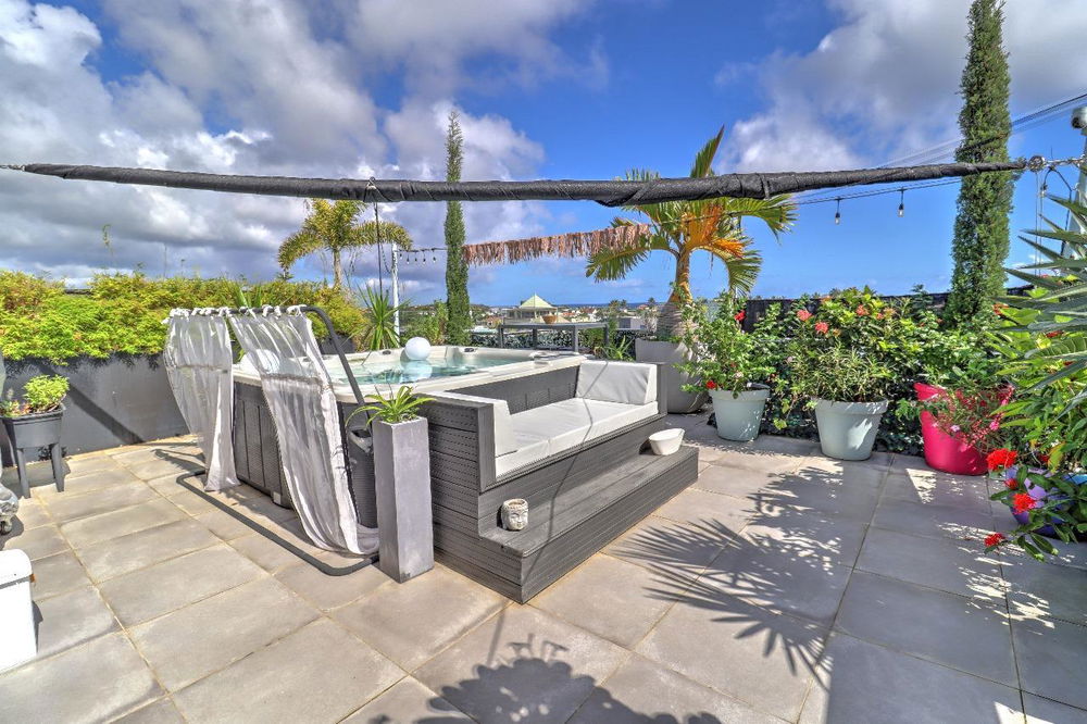 Exceptional Penthouse in Trou aux Biches – Sea View and Beach Access Just 200 Meters Away 789248925