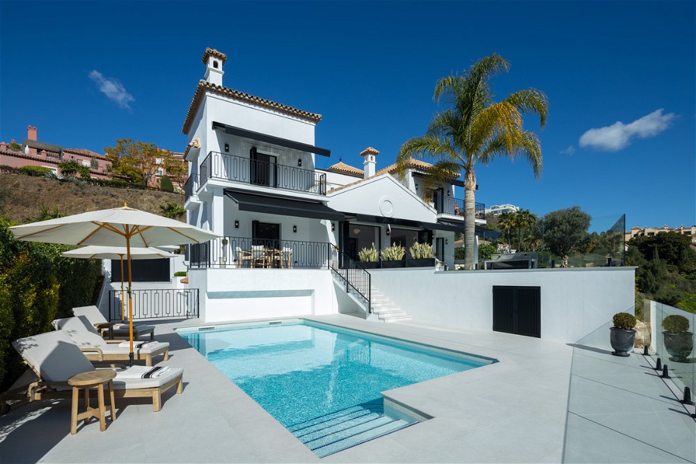 For sale: a luxury residence with breathtaking panoramic views in Marbella 82933927