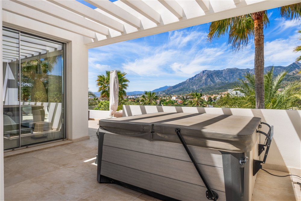 Modern 3 bedroom villa with panoramic views 871084923