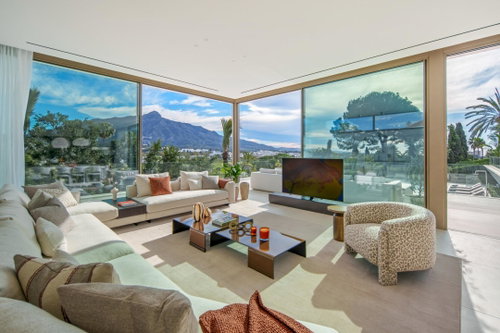 Luxury villa for sale in Nueva Andalucia, Marbella | Alcala 70 897363311