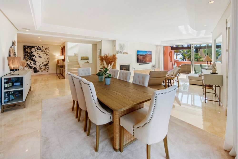 Sea-view villa for sale in Marbella Este, Marbella | La Morera 712 905623846