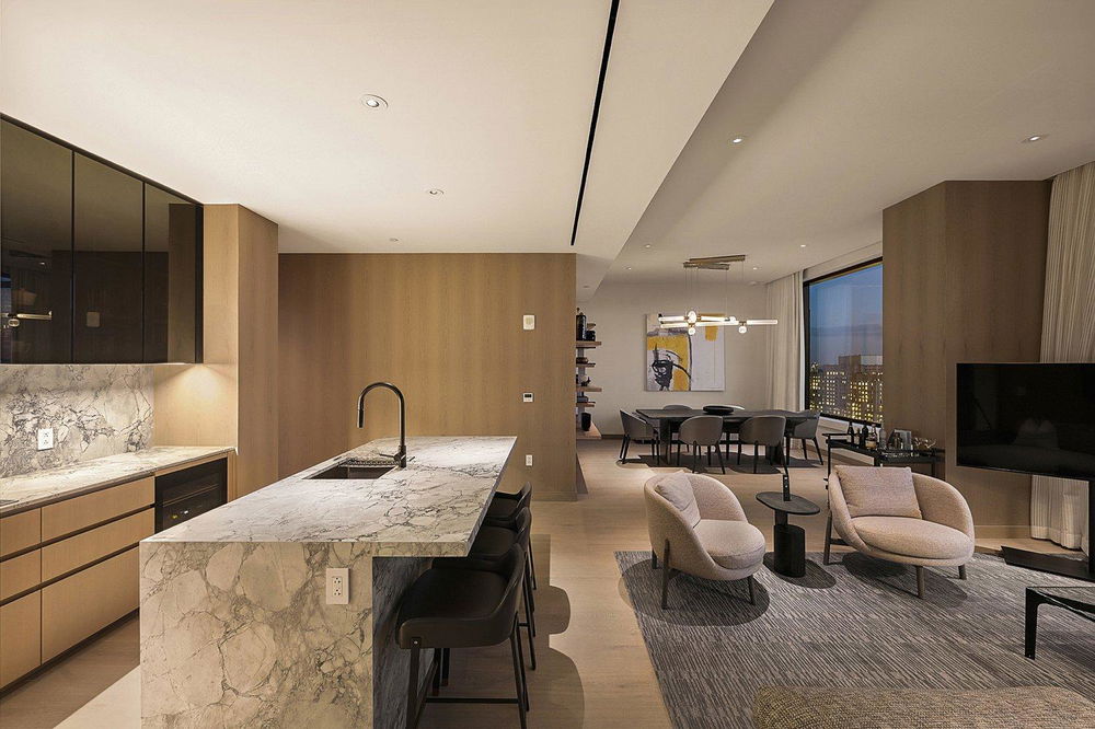 For sale: luxury penthouse with panoramic views in Lower Manhattan 906440020