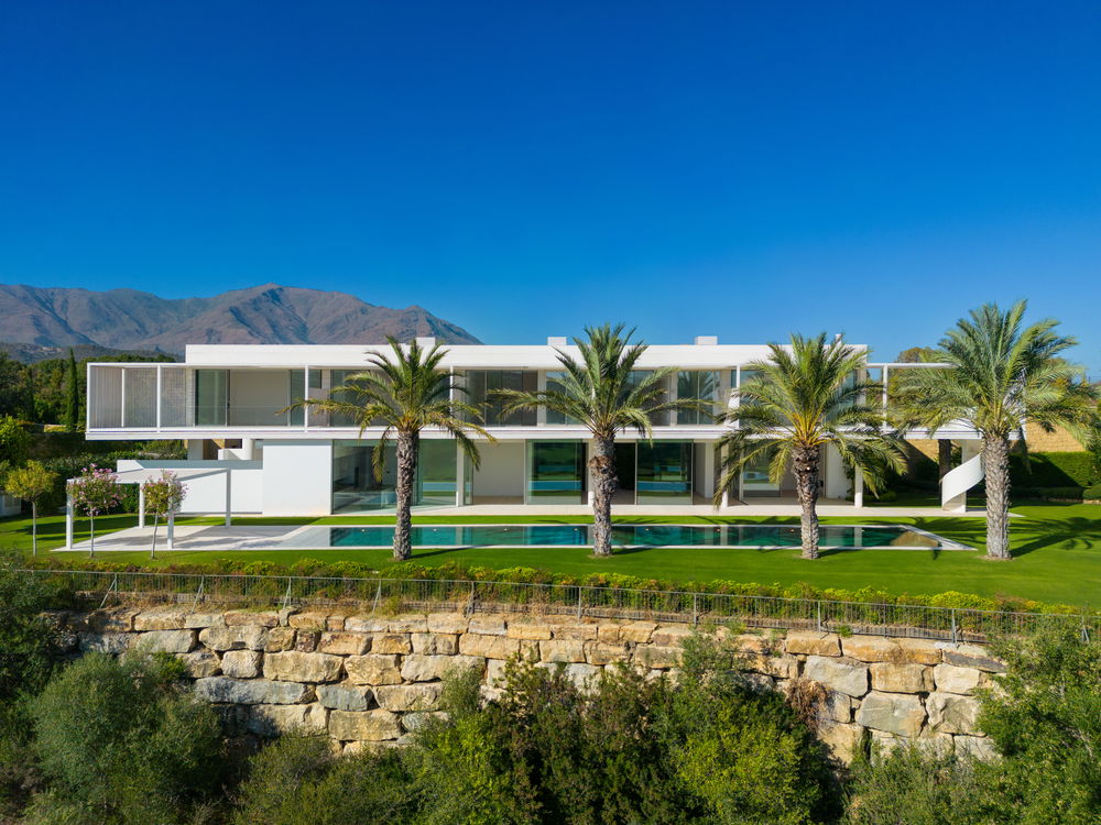 For sale : Sumptuous 5-bedroom villa with sea and golf views 908710058